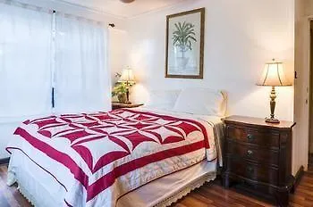 Tiki Beach Hostel-At The Beach In Lahaina